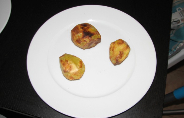 Картофель запеченный в духовке в фольге