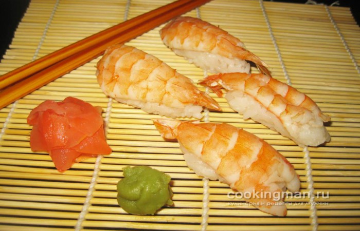 Суши с креветками (нигири суши)