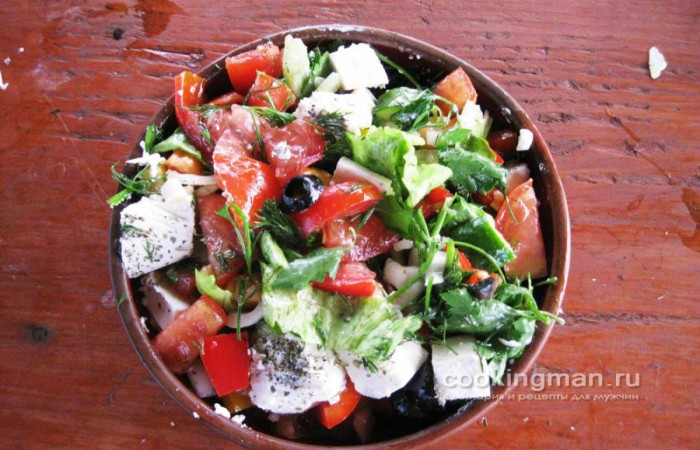 Греческий салат «по дачному»
