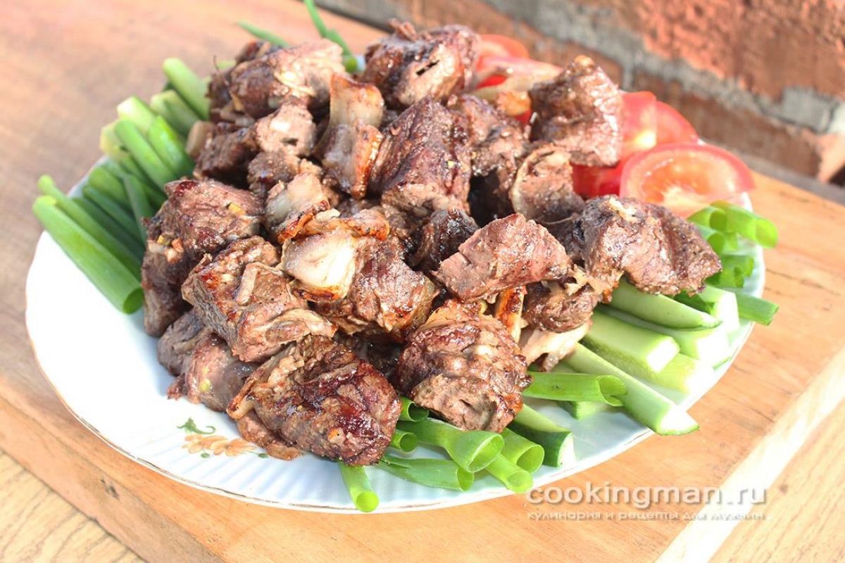 Готовим мясо лося: рецепты для дома и для походных условий