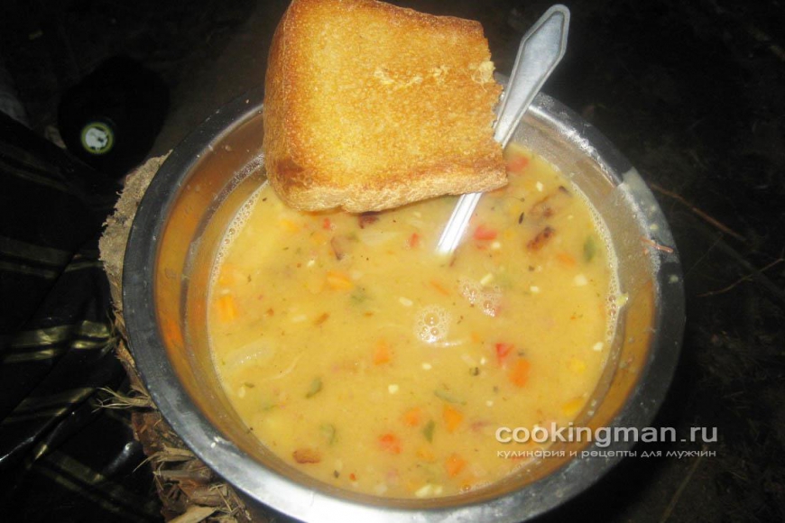 Фото горохового супа с копченостями